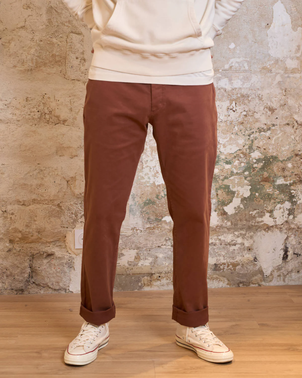 CHINO ACAJOU | VINCE - – Image 4